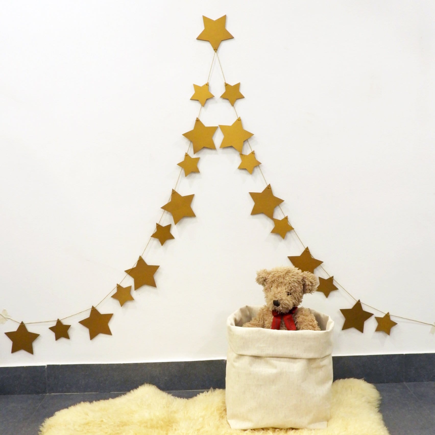 Gilded Star Garland