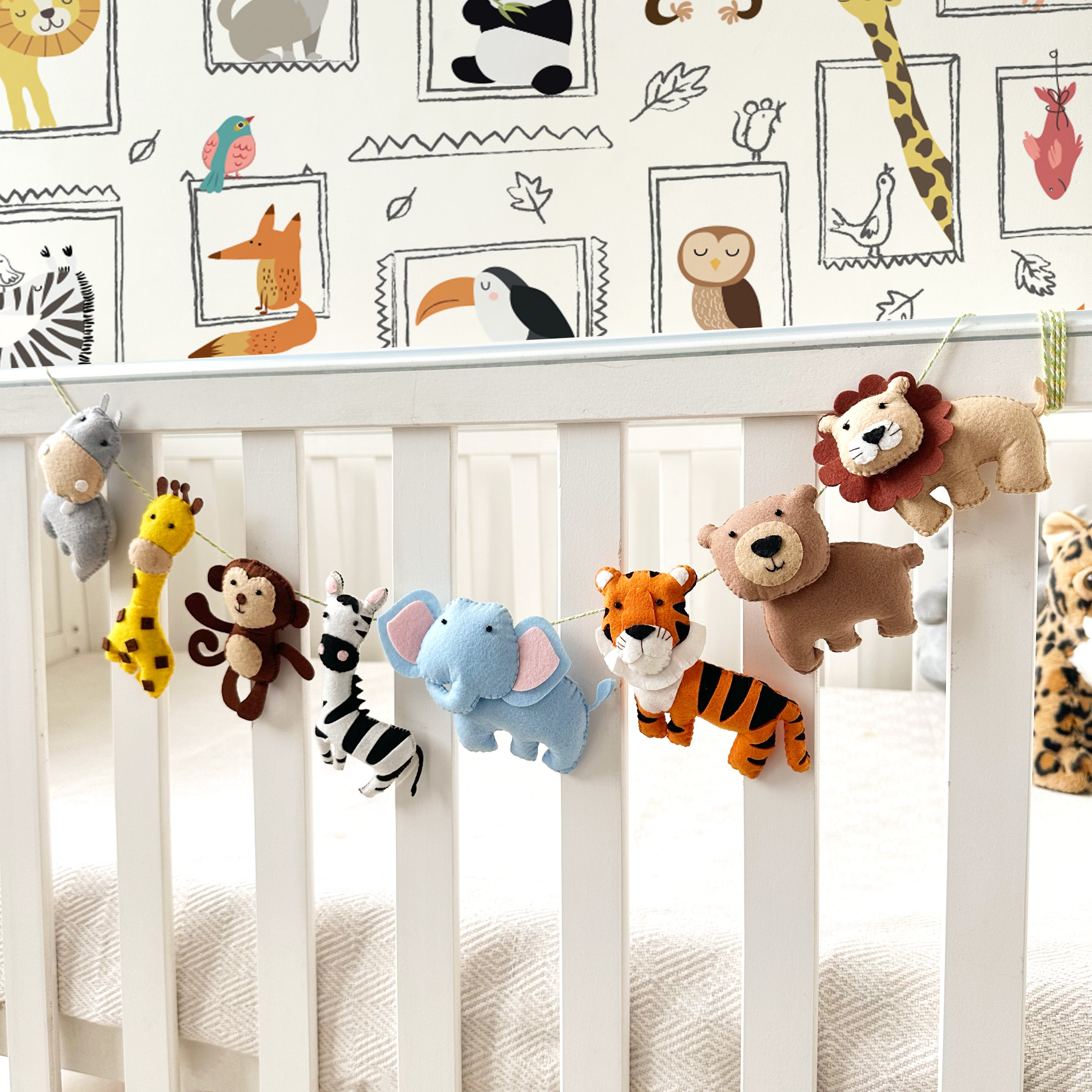 Wild Jungle Animals Garland